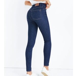 Madewell Curvy High-Rise Skinny Jeans Dark Wash Blue 26 Hourglass Model Off Duty
